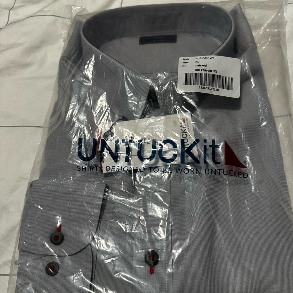 UNTUCKit Light Gray Men's Casual Shirt